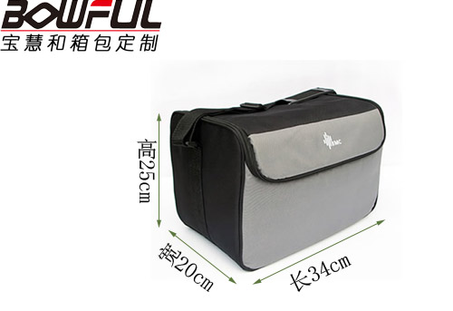 怡和嘉業(yè)最大的呼吸機(jī)廠商定制醫(yī)療背包---深圳寶慧和箱包定制廠家